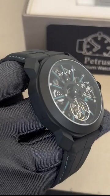 Video de Bvlgari Octo Roma Skeleton 44mm - AÇO PRETO/MOSTRADOR SKELETON - SILICONE