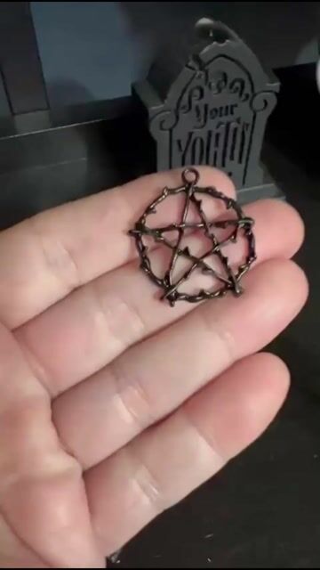 Video de THE BLACK MOON