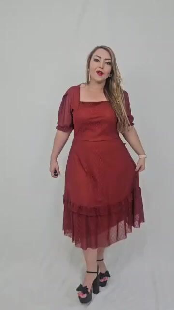 Vídeo de Livia Marçal moda modesta feminina 