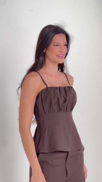 Vídeo de CONJUNTO PEPLUM ELOA