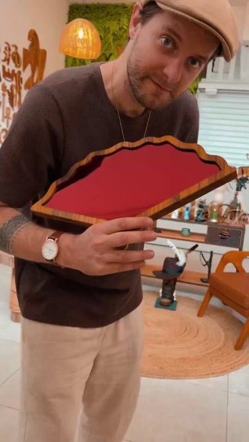 Vídeo de Leque Pombogira Espelhado Vermelho - 25cm Alt