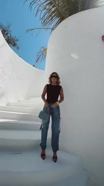 Vídeo de CALCA ABERTURA JEANS MOSQUEIRO