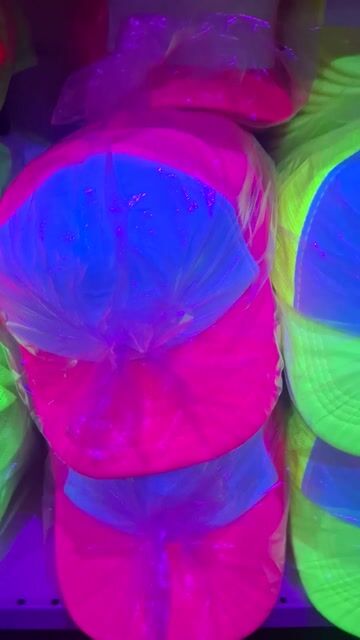 Video de Pack x10 GORRA TRUCKER FLUO FRENTE BLANCO