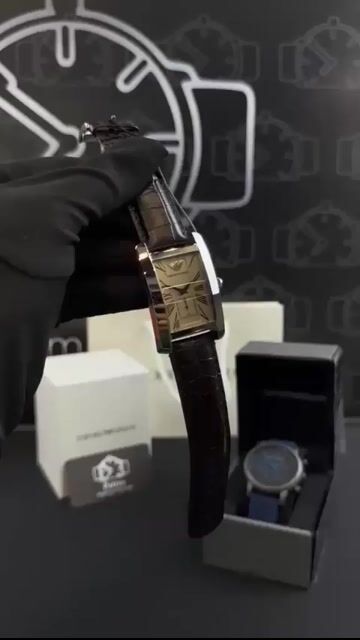 Video de Emporio Armani AR0154 29mm - Aço/Mostrador Creme - COURO