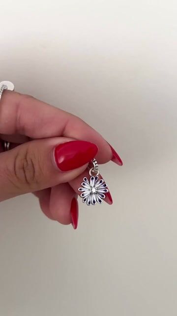 Video de Charm margarita lila