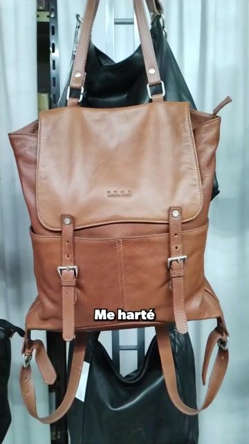 Video de Mochila DYMS cuero con solapa - A 4455