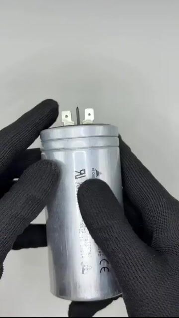 Vídeo de Capacitor de Partida 45UF 450V Alum 53X105