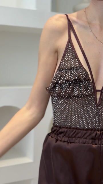 Video de Amélie • ropa y accesorios