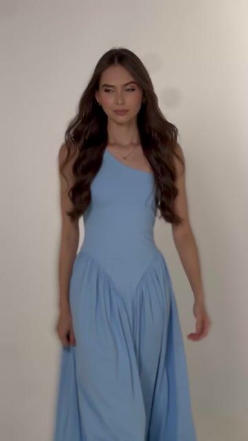 Vídeo de VESTIDO LONGUETE THAMARA
