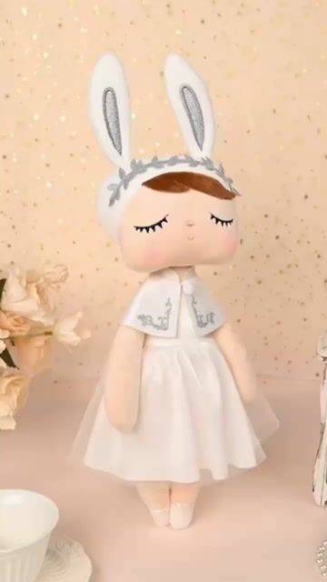 Video de METOO DOLL - BONECA ANGELA 35CM PRINCESA - BRANCA