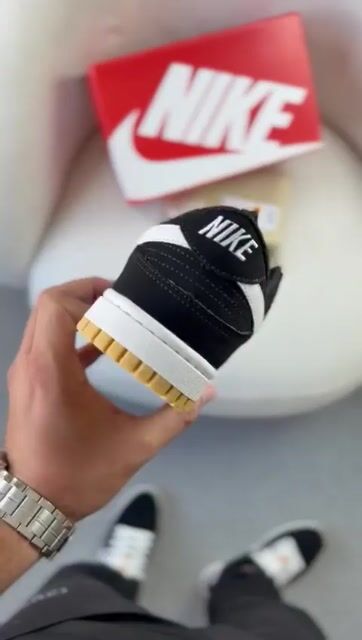 Video de Nike SB Dunk Low Pro Gum
