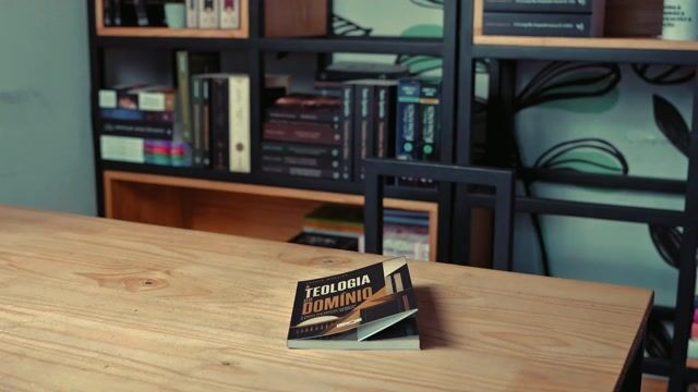 Vídeo de Livraria Cristã Com Cristo - Bíblias, livros evangélicos, vida cristã