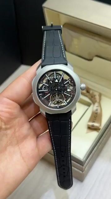 Video de Bvlgari Octo Roma Skeleton 44mm - Aço/Mostrador Preto - SILICONE
