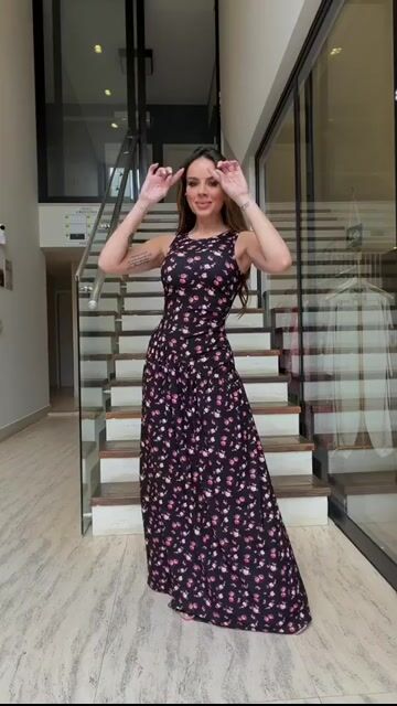 Video de VESTIDO LONGO STELLA MARIS DIGITAL FRANZIDOS E PREGAS