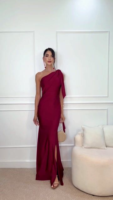 Vídeo de VESTIDO HELEN