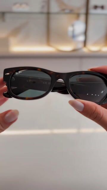 Vídeo de Ray-Ban RB 0832S Mega Wayfarer II 902/R5 52