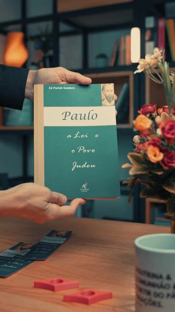 Vídeo de Livraria Cristã Com Cristo - Bíblias, livros evangélicos, vida cristã