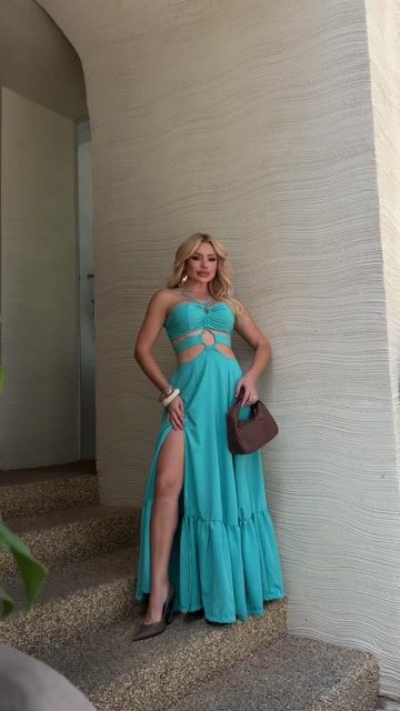 Vídeo de Vestido Clarisse - Tecido: Poly Larissa (forrado)