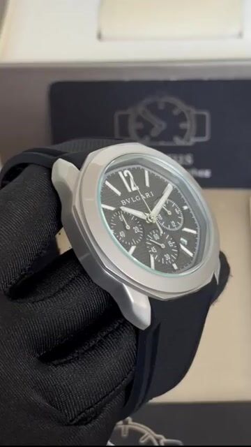 Video de Bvlgari Octo Roma 42mm - AÇO/MOSTRADOR PRETO - SILICONE
