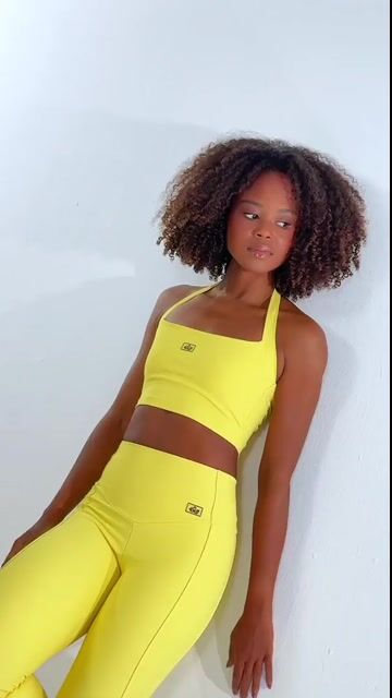 Vídeo de Cropped Betty Amarelo