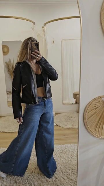 Video de Campera Rock con capucha desmontable