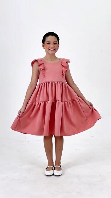 Vídeo de Vestido Alfaiataria (Dua) Cor única - VESTIDO ISABELLA