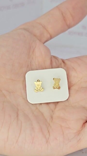 Video de Aros Oro Amarillo 18k Ositos Corazon 5,4 X 6,3 Mm 1 Gr C2204