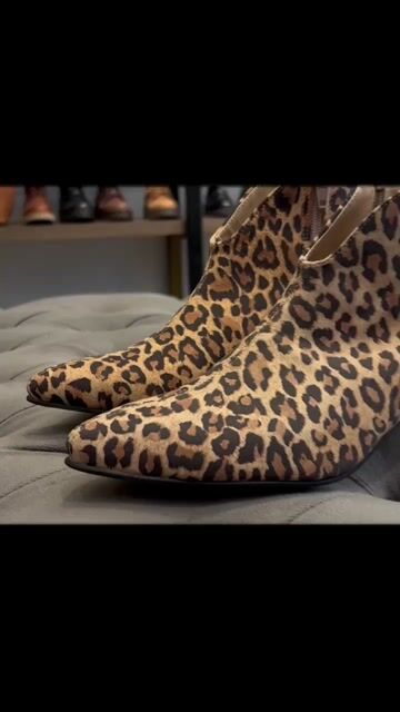 Video de SOLEMNIA SHOES