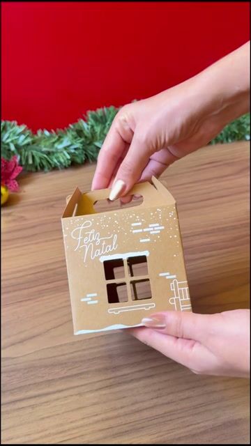 Video de Mini Panetone - 10x10cm (Base) x10cm (Altura) - KIT 10 UNIDADES - Linha Natal Encantado
