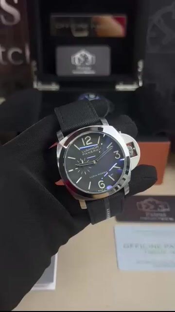 Video de Panerai Luminor 45mm - AÇO/MOSTRADOR PRETO - SILICONE