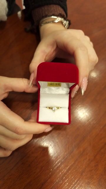 Video de Anillo Oro 18k Solitario Corazon Piedra 1.8 Gr At - C2342