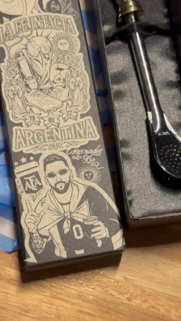 Video de BOMBILLÓN COPA DEL MUNDO ARGENTINA + CAJA FULL GRABADA PERSONALIZADA - bombilla mate argentina mundial