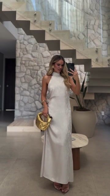 Vídeo de Vestido Anne Prata