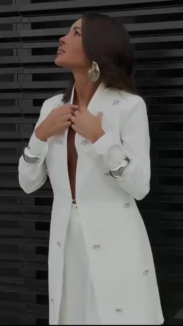 Vídeo de Jaleco Feminino Acinturado - Bella Cristal
