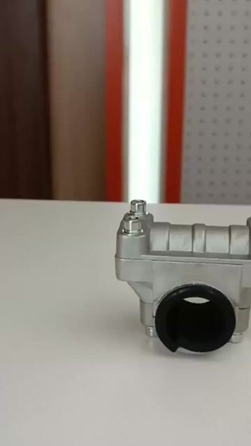 Video de Suporte Guidão Roçadeira 28mm Com Borracha compativel Stihl Toyama Vulcan Nagano Terra Azen Kawashima Brudden Nakashi Buffalo - Sanre Brasil