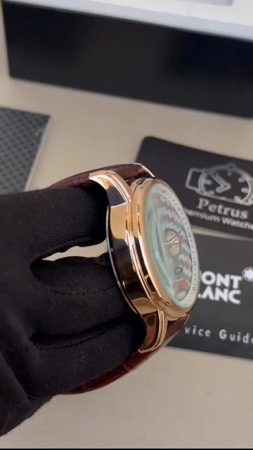 Video de Montblanc 44mm - AÇO ROSE/MOSTRADOR BRANCO - COURO