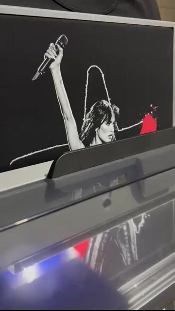 Video de Remera Lali Estrella Microfono
