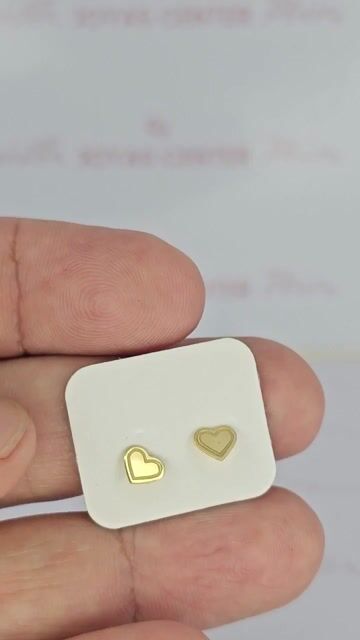 Video de Aros Oro Amarillo 18k Corazones 6x5 Mm 0.9 Gr C2202