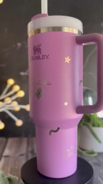 Video de QUENCHER STANLEY ORIGINAL 1,2 LITROS - UN SOLO GRABADO