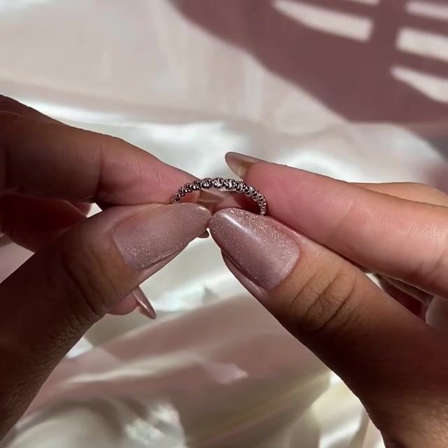 Video de Anel Eduarda · Prata 925 · Aro Torcido