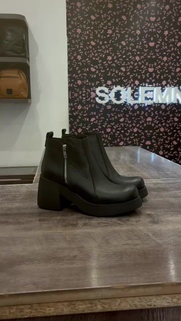 Video de SOLEMNIA SHOES