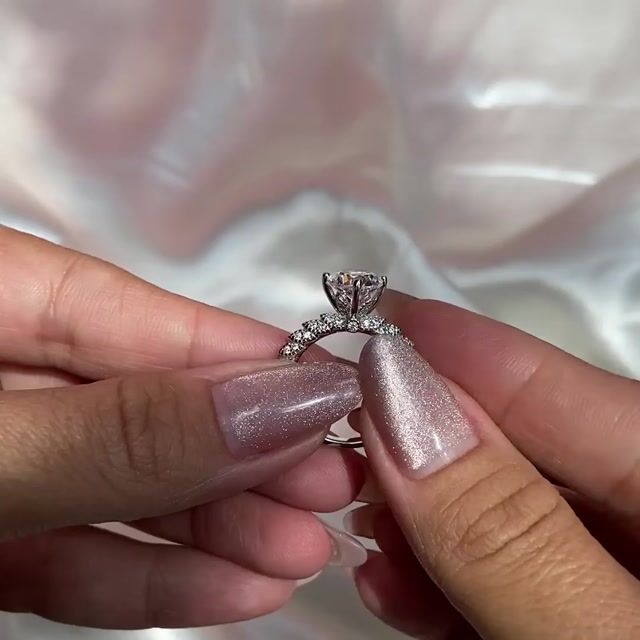 Video de Anel Alice · Prata 925 · Oval 2ct · Solitário Pedra Alta