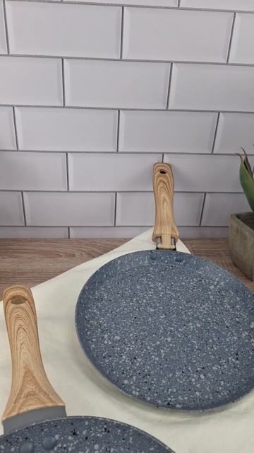 Video de Set X2 Sarten 20 Cm Y Panquequera 22cm Antiadherente Hudson