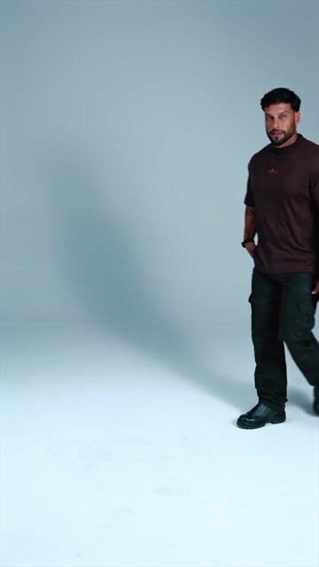 Vídeo de Camiseta Oversized Cristã Streetwear Suedine 240g Jesus Is King
