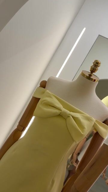 Vídeo de Vestido Rosa (Alfaiataria Premium)