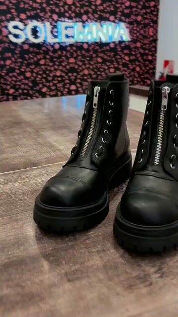 Video de SOLEMNIA SHOES