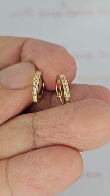 Video de Aros Oro 18k Argollas Con Piedras - 1.3 Gr 12 Mm Oi-c2229
