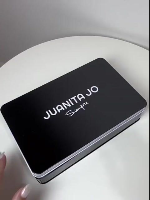 Video de BILLETERA HAND POCKET 30168 FUCSIA ROJO - JUANITA JO