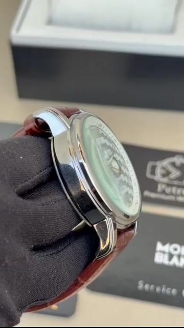 Video de Montblanc 44mm - AÇO/MOSTRADOR BRANCO - COURO