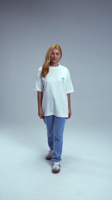 Vídeo de Camiseta Oversized Cristã "Chosen" Identidade Streetwear Exclusiva